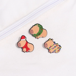 Cute Christmas Capybara Alloy Enamel Brooch Pin Festive Animal Badge For Clothing Bags Backpack Holiday Party Jewelry Gift