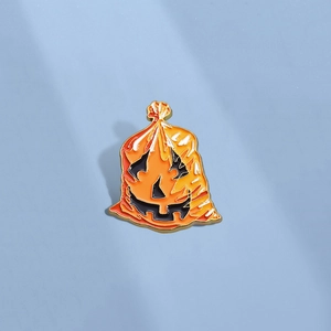 Spilla in Smalto Sacco di Zucca Halloween Lega Jack-O'-Lantern Forma di Sacco Pin Per Vestiti Zaino Gioielli Cartone Animato