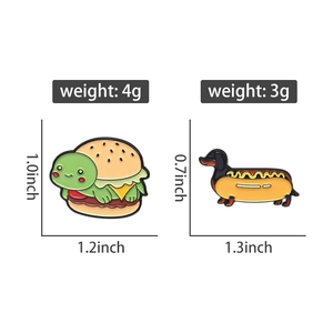 Pins émaillés tortue burger et teckel hot-dog avec dimensions et informations de poids