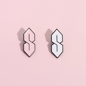 Creative letter S metal enamel pins in pink and white for clothing and bag decoration