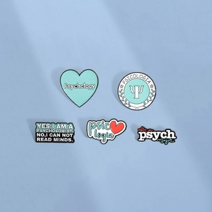 Spilla in Smalto Psicologia in Lega di Zinco per Decorazione Zaino Studente Vestiti Con Simbolo Psi e Lettera Spilla a Forma di Cuore Regalo