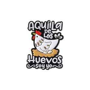 Creative enamel hen pin with Spanish text slogan on a polished metal badge base