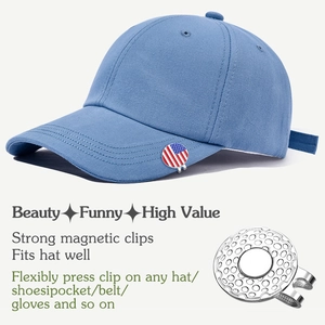 Detailopname van magnetische golfpetclip met Amerikaanse vlag balmarker op blauwe pet