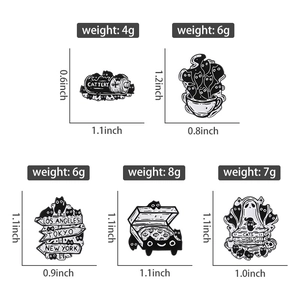 Detailed size chart for black and white enamel cat pins with dimensions and weight info