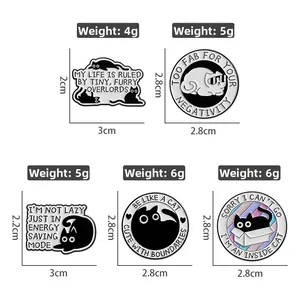 Detailed size chart for black cat enamel pins showing dimensions and 5g weight specs