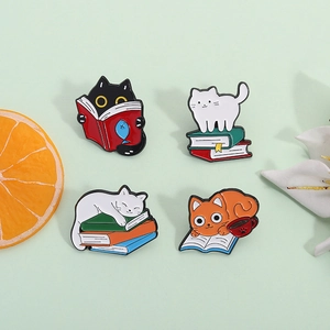Cute Cartoon Cat Reading Book Enamel Pin Alloy Brooch Personalized Animal Badge For Clothes Bags Pins Accessory Jewelry Gift