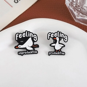 Pins émaillés canard avec textes humoristiques pour décoration de vêtements et sacs