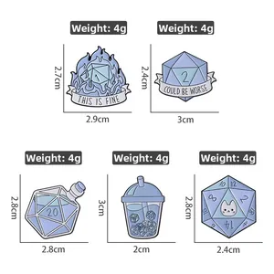 Detailed specs of five D20 enamel pins with size and weight measurements in cm and grams