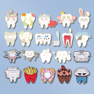 Broche Pin's en Émail Dent de Dessin Animé Cadeau Créatif pour Dentiste Bijoux Médical Alliage de Zinc Badge
