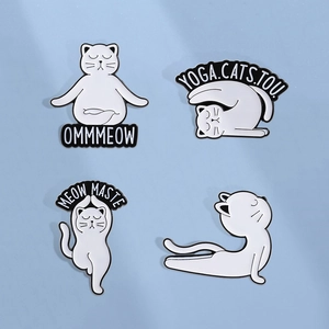 Épingle en Émail Chat de Yoga Mignon Chaton Blanc Méditation Pose Broche Alliage de Zinc Dessin Animé Animal Badge Décoration