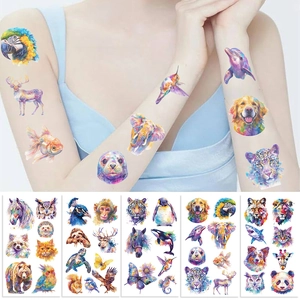 Set di tatuaggi temporanei impermeabili con illustrazioni di animali acquerello per feste