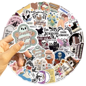 50 piezas de pegatinas cartoon bookish impermeables para decorar laptops y guitarras