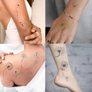 Détails de tatouages pissenlit étanches et motifs papillon sur le bras et le dos