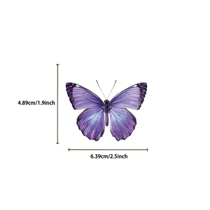 Dimensions détaillées d'un autocollant papillon violet mesurant 6,39 cm de large et 4,89 cm de haut