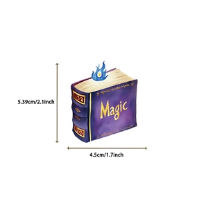 Detailweergave van een magische boeksticker van 5,39 x 4,5 cm met gouden Magic tekst