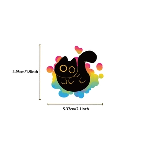 Adesivo gatto nero con nuvola arcobaleno e cuore, misura 5,37cm per 4,97cm