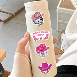 Detail von pinkfarbenen Disco Cowgirl Stickern mit Western-Elementen auf einer Trinkflasche