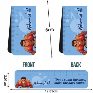 Dettaglio segnalibro magnetico Muhammad Ali con dimensioni e citazione