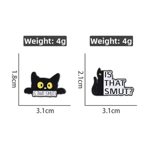 Detailed technical diagram showing dimensions and 4g weight of black cat enamel pins