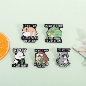 Épinglette en Émail Animaux de Dessin Animé Mignons Alliage Panda Paresseux Tortue Raton Laveur Hibou Broche Sac à Dos