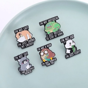 Set de pin's émaillés mignons d'animaux cartoon avec paresseux, panda et hibou pour habits