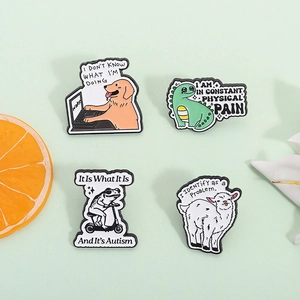 Broche en Alliage de Zinc Émaillé Dessin Animé Humoristique Drôle Mème Chien Dinosaure Mouton Grenouille Badge Pour Sac à Dos Vêtements Unisexe