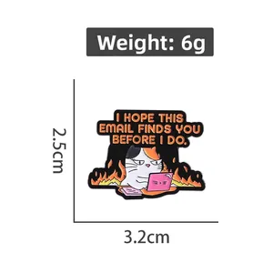Detailed view of cat enamel pin with dimensions 3.2x2.5cm and 6g weight specs