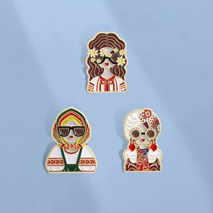Vintage Alloy Enamel Cartoon Girl Brooch Pins For Women Cute Fashion Russian Figure Badge Clothing Accessories Jewelry Gift