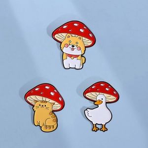 Simpatico Set di Spille in Smalto per Animali con Cappello a Fungo in Lega di Zinco Shiba Inu Gatto Anatra Distintivo per Zaino