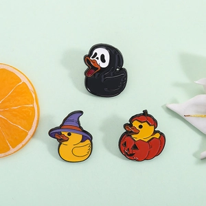 Set spilla di Halloween con anatra maschera fantasma, cappello mago e zucca