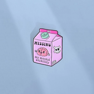 Lustige Rosa Milchkarton Emaille Pin Missing My Mental Stability Gehirn Totenkopf Zinklegierung Brosche Für Rucksack Kleidung Zubehör Unisex Schmuck