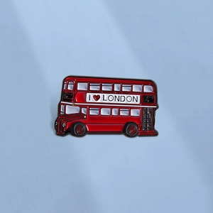 Roter Londoner Doppeldeckerbus Emaille Brosche I Love London Cartoon Stadt Wahrzeichen Abzeichen Für Taschen Kleidung