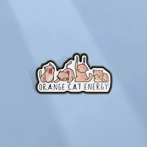 Broche en Émail Chat Orange Mignon de Dessin Animé en Alliage de Zinc Badge Orange Cat Energy pour Vêtements Sacs Accessoires Bijoux Femme Homme