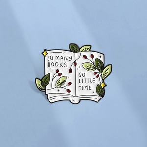 Enamel Book Brooch Pin Literary Leaf Berry Design So Many Books So Little Time Metal Badge For Clothing Bag Accessory