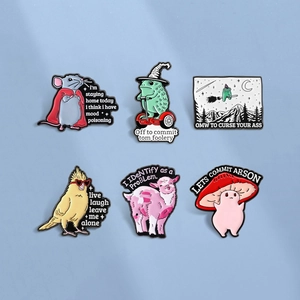 Grappige Cartoon Dier Emaille Speld Zinklegering Broche Set Voor Rugzak Kleding Accessoires Tovenaar Kikker Paddestoel Muis Lam Papegaai Humor Citaten Badge Sieraden