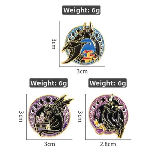 Detailed dimensions of dark fantasy enamel pins featuring bats and owls with 6g weight