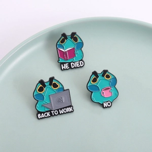 Ensemble de pin's en émail grenouille rigolote avec thèmes de bureau pour vêtements