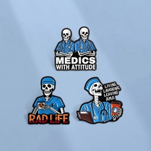 Broches Rigolotes en Émail Squelette Médical Infirmière Docteur Badges Médicaux Avec Attitude Rad Life Broche pour Vêtements