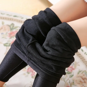 Leggings termici neri lucidi da donna con spessa fodera in pile per calore e comfort