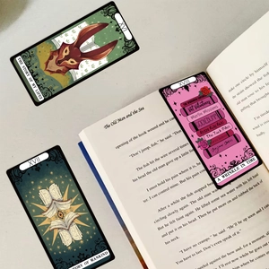 Σετ με 3 καλλιτεχνικούς σελιδοδείκτες στυλ Tarot με εικονογραφήσεις αλεπούς και βιβλιοθήκης