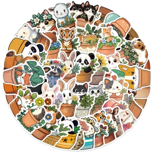 Dettaglio di vari adesivi di animali carini e piante in vaso in vinile impermeabile