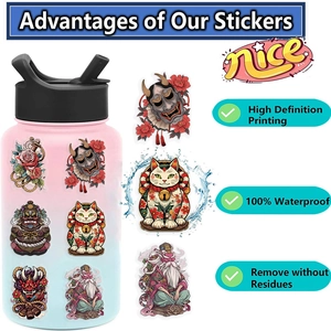 Wasserdichte japanische Tattoo-Aufkleber auf einer Trinkflasche mit HD-Druckqualität