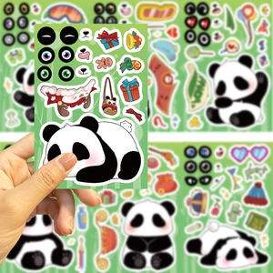 Dettaglio di un set di adesivi panda DIY con espressioni facciali e accessori intercambiabili