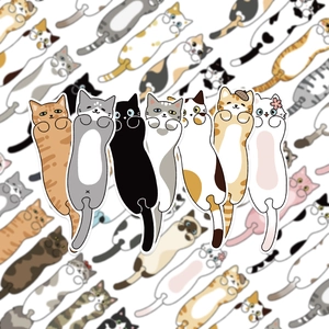Dettaglio di simpatici segnalibri a forma di gatto cartoon dai corpi lunghi e stili diversi