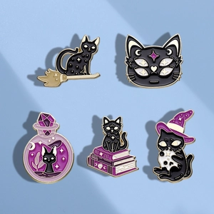 Pin de Esmalte de Gato Negro Mágico Dark Punk Aleación de Zinc Broche Místico de Bruja Joyería de Halloween Para Bolsos Ropa Chaquetas Unisex