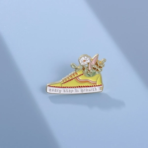 Trendy Alloy Enamel Sneaker Brooch With Flower Every Step Is Growth Slogan Pin For Backpack Jacket Unisex Fashion Jewelry