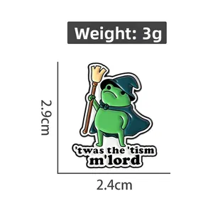 Detailansicht der Frosch-Zauberer-Emaille-Nadel mit Maßen 2,9x2,4cm und 3g Gewicht