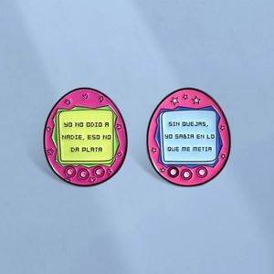Retro Spanish slogan oval badge brooches in pink tamagotchi style metal design