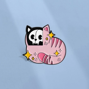 Lustige Rosa Halb Skelett Katze Emaille Pin Zinklegierung Gothic Punk Brosche Abzeichen Für Kleidung Tasche Dekor Schmuck