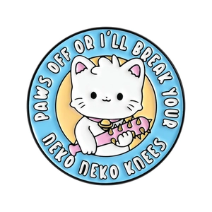 Broche chat émaillée ronde avec masse rose et texte, badge en métal pour vêtements décor